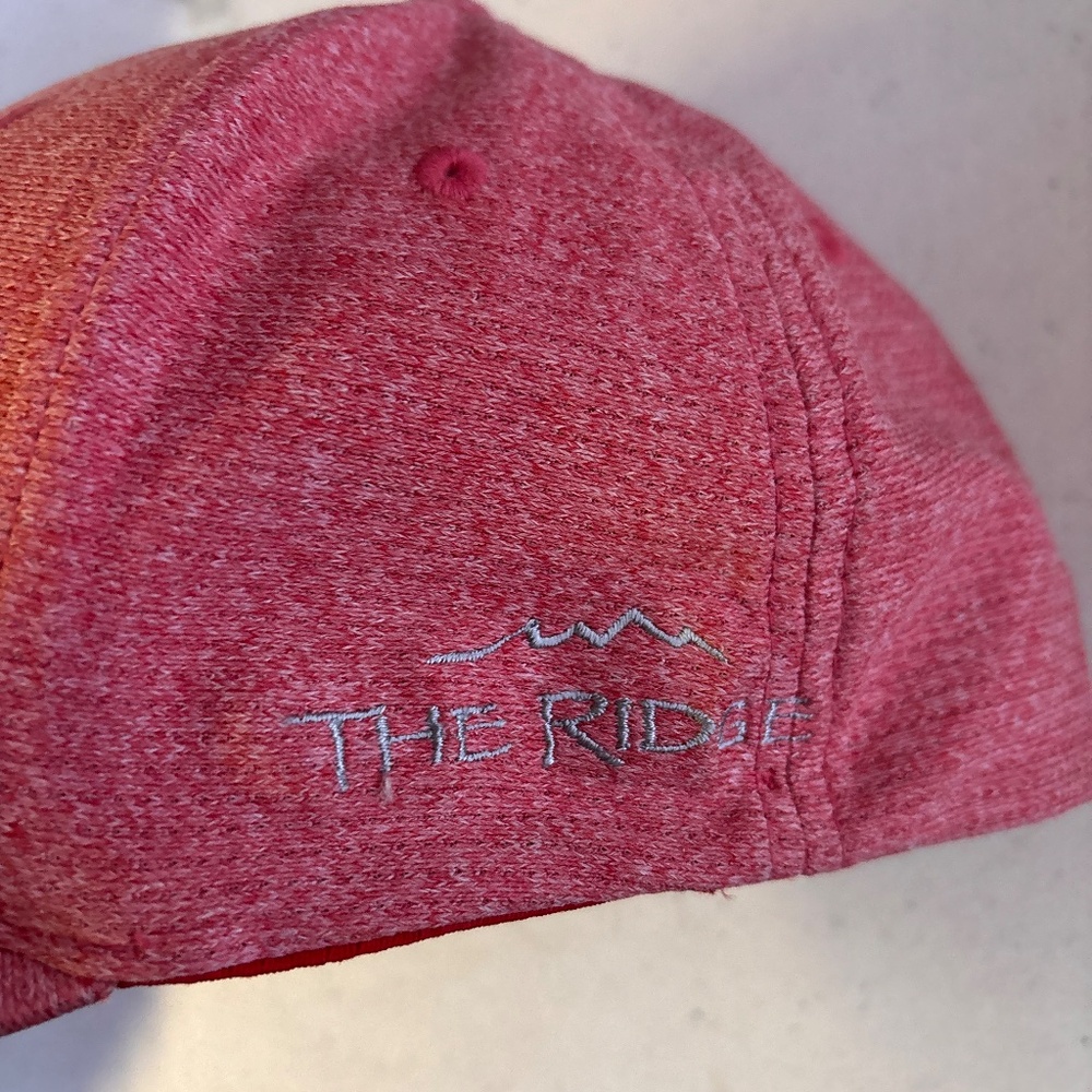 Like new Travis Mathew golf hat size small/medium - Picture 3 of 4